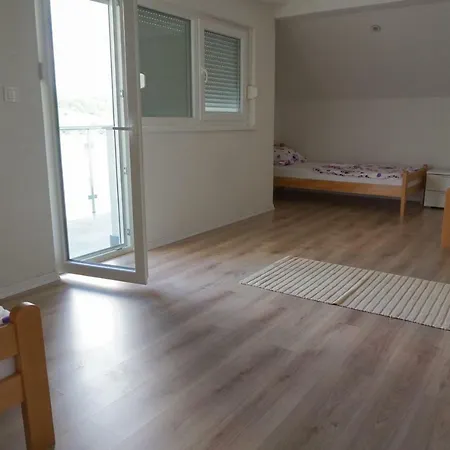 Villa 'stone Chair' In Sarajevo, *